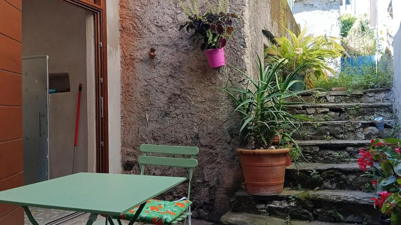 Namaste Apartment Fiumelatte Varenna