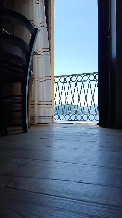 Namaste Apartment Fiumelatte Varenna